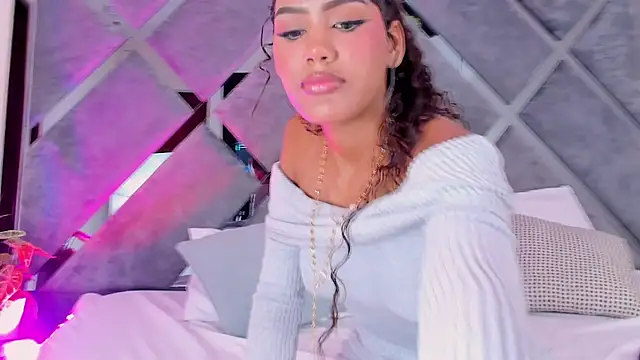 luciagray1 online show from 12.20.25