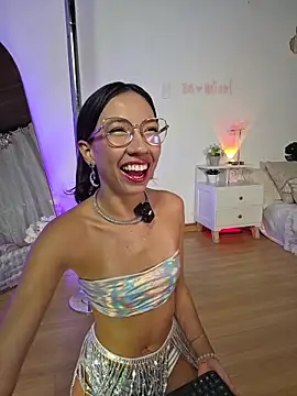 Snapshot of selene_starkk chatting on 05.15.26 selene starkk online show from 05.15.26