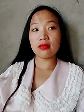 Snapshot of Yumiik2kk chatting on 11.15.25 Yumiik2kk online show from 11.15.25