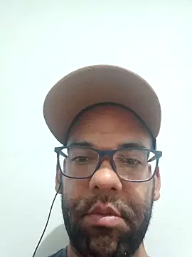 Snapshot of horusegiptian35 chatting on 11.08.25 horusegiptian35 online show from 11.08.25