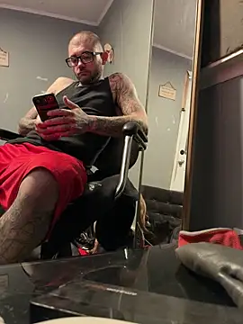 trickydickydaddy online show from 04.12.26