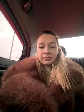 SashaCatt online show from 11.18.25