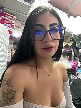 SCARLETT INK  online show from 02.22.26