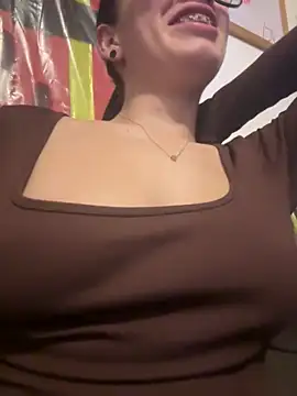 SCARLETT INK  online show from 04.13.26