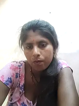 Snapshot of Maya_mohni chatting on 04.24.26 Maya mohni online show from 04.24.26