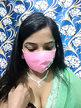 Honeya96 online show from 12.19.25