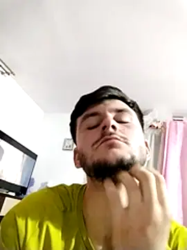 Snapshot of stanbyone chatting on 12.20.25 stanbyone online show from 12.20.25