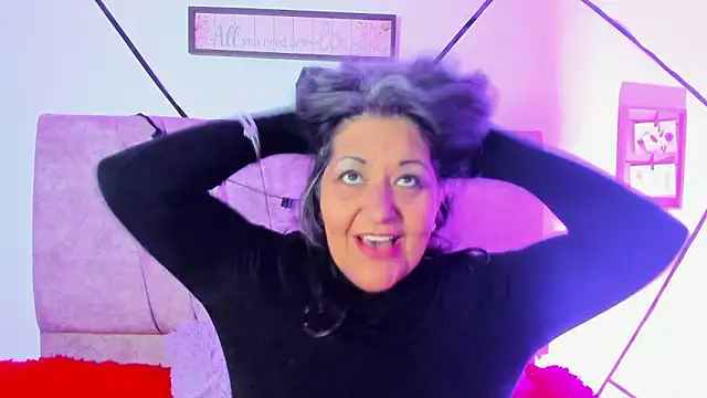 Victoriaa Anderson online show from 02.21.26