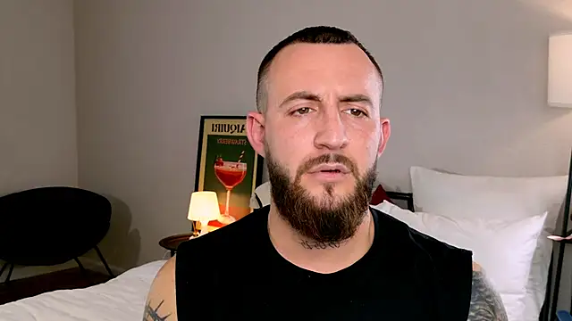 Snapshot of jiggernaut chatting on 11.08.25 jiggernaut online show from 11.08.25