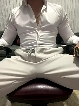 DARK0924 online show from 11.21.25