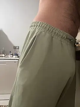 DARK0924 online show from 12.22.25