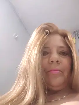 Snapshot of karlaanqui1 chatting on 02.02.26 karlaanqui1 online show from 02.02.26