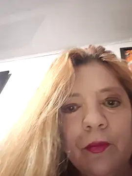 Snapshot of karlaanqui1 chatting on 05.08.26 karlaanqui1 online show from 05.08.26