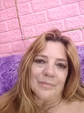Snapshot of karlaanqui1 chatting on 05.11.26 karlaanqui1 online show from 05.11.26