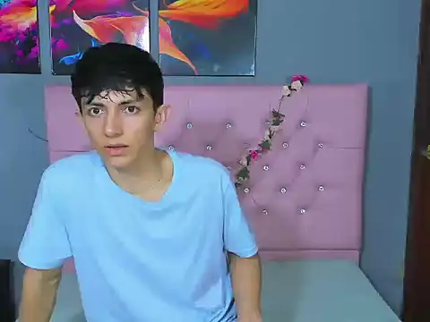 ElanGiraldo online show from 12.03.25