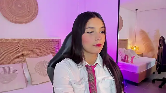 Snapshot of alissongirl_ chatting on 02.04.26 alissongirl online show from 02.04.26