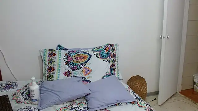 dayan hanks online show from 03.08.26