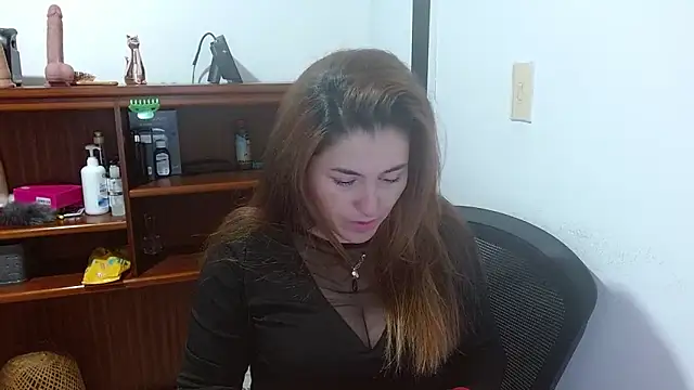 dayan hanks online show from 04.17.26