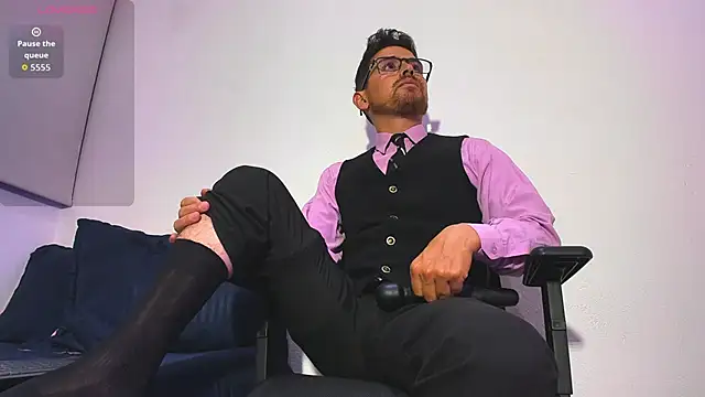 Prince1 dark online show from 11.30.25