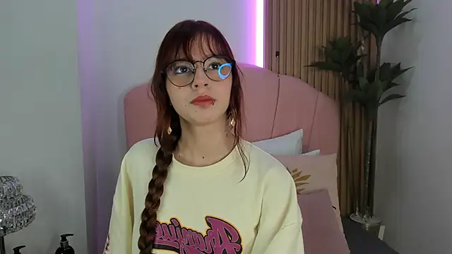 scarlett smith 3 online show from 12.20.25