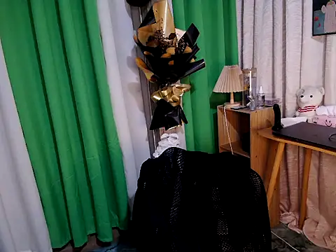 ur hot jenelle online show from 04.09.26