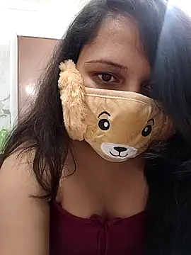 Kamna Hotty online show from 11.20.25