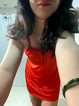 Snapshot of Red_Queen_11 chatting on 11.18.25 Red Queen 11 online show from 11.18.25