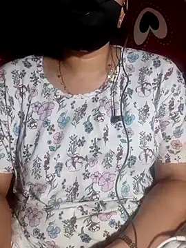 Snapshot of HotGirl23231 chatting on 07.28.26 HotGirl23231 online show from 07.28.26