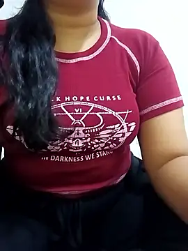 Snapshot of Trisha44 chatting on 11.19.25 Trisha44 online show from 11.19.25