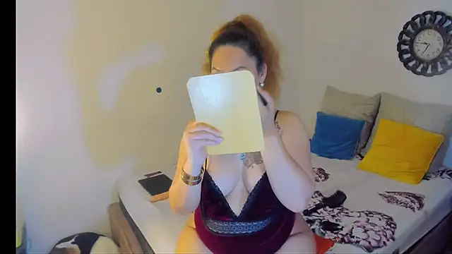 Snapshot of hotcassy chatting on 02.17.26 hotcassy online show from 02.17.26