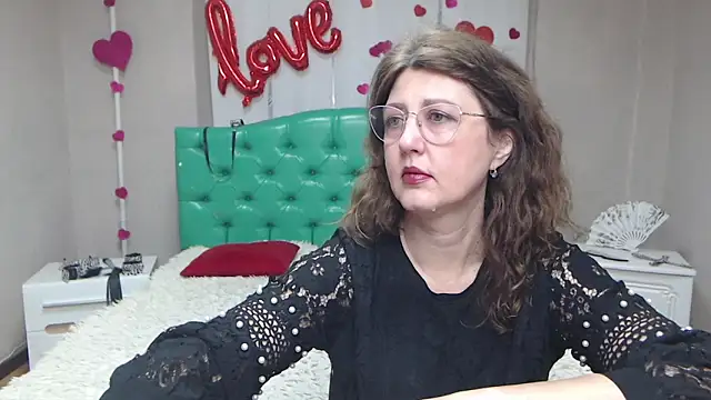 RoseHille online show from 04.18.26