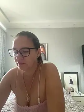 Snapshot of Milana8263 chatting on 05.21.26 Milana8263 online show from 05.21.26
