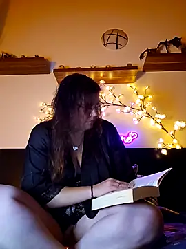 Snapshot of Persephone_CH_off chatting on 11.27.25 Persephone CH off online show from 11.27.25