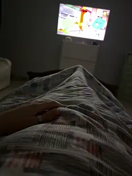 Snapshot of simeonehivd chatting on 12.20.25 simeonehivd online show from 12.20.25