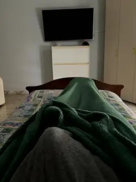 Snapshot of simeonehivd chatting on 01.13.26 simeonehivd online show from 01.13.26