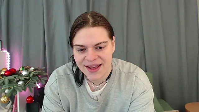 Dona Mafia online show from 12.16.25