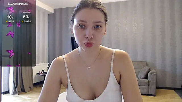 Snapshot of your__gena chatting on 06.24.26 your gena online show from 06.24.26