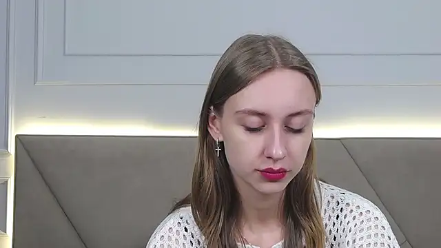 Snapshot of RachaelCute chatting on 11.13.25 RachaelCute online show from 11.13.25