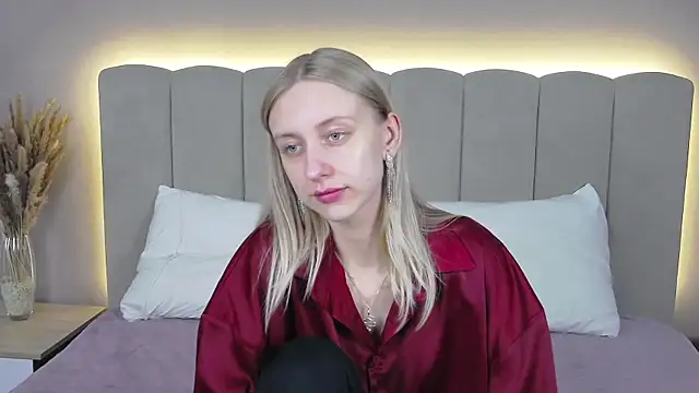 RachaelCute online show from 04.04.26