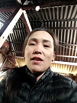 Feeling-hot online show from 12.02.25