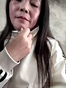 Feeling-hot online show from 02.18.26