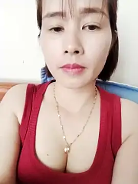 Swan-white123 online show from 12.20.25