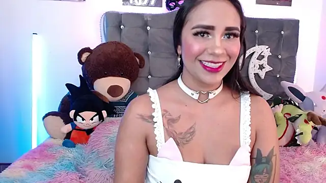 lunabritton1 online show from 03.31.26