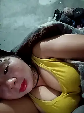 Snapshot of vangkt-cute chatting on 02.21.26 vangkt-cute online show from 02.21.26