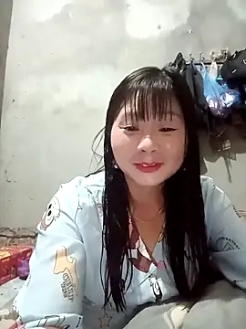 Snapshot of vangkt-cute chatting on 03.21.26 vangkt-cute online show from 03.21.26