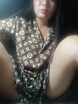 Snapshot of vangkt-cute chatting on 05.24.26 vangkt-cute online show from 05.24.26