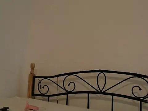 MissyDior8 online show from 11.28.25