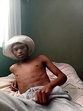 Snapshot of Ldik chatting on 11.16.25 Ldik online show from 11.16.25