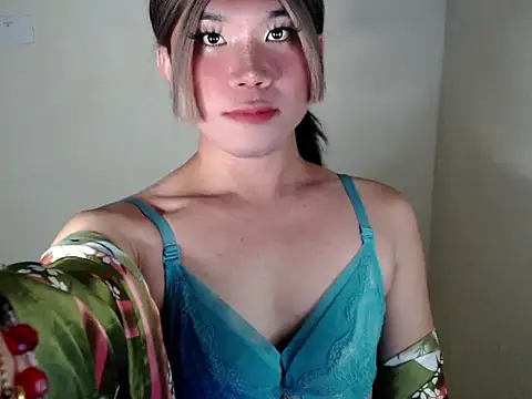 Snapshot of dazzlingcarol chatting on 03.17.26 dazzlingcarol online show from 03.17.26