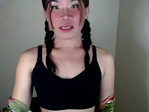 Snapshot of dazzlingcarol chatting on 03.19.26 dazzlingcarol online show from 03.19.26